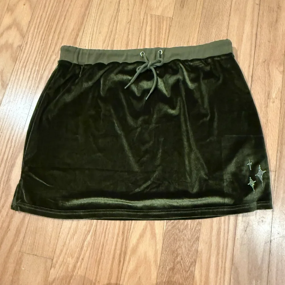 Poster Girl Moss Green Kissed A Girl Velour Skirt Set Women's XL - Picture 6 of 11